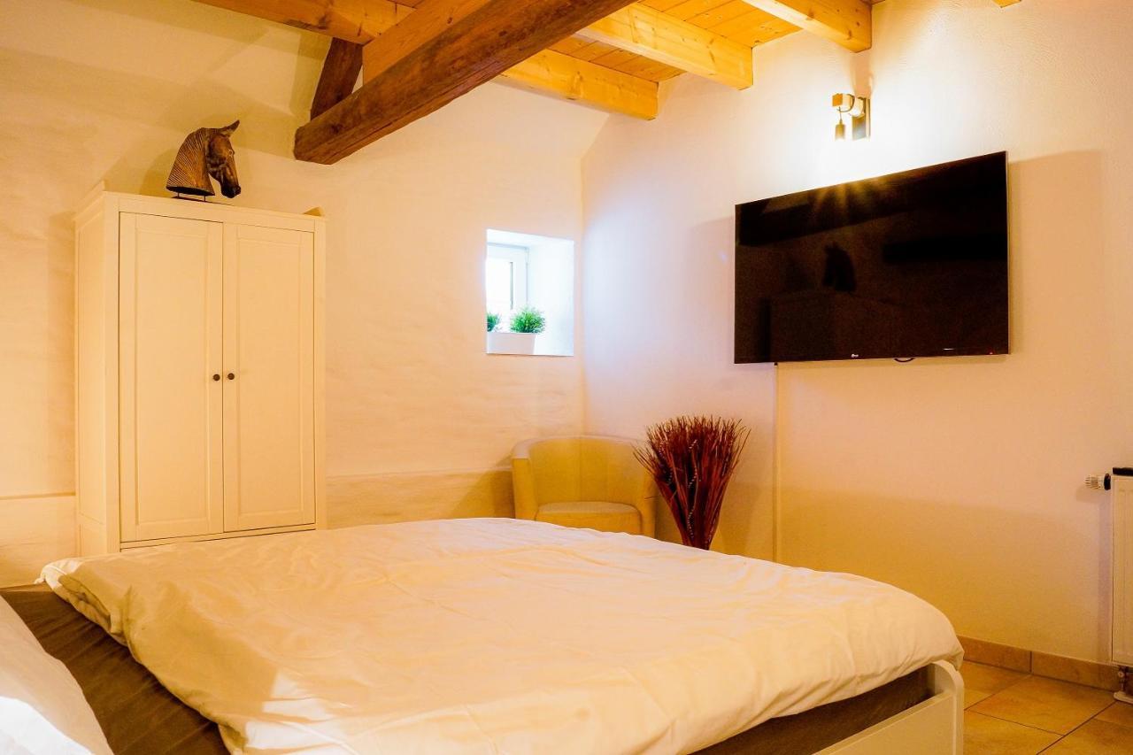 Besondere Ferienwohnung Spirit Auf Idyllischem Reiterhof Nahe Burg Eltz Münstermaifeld Dış mekan fotoğraf